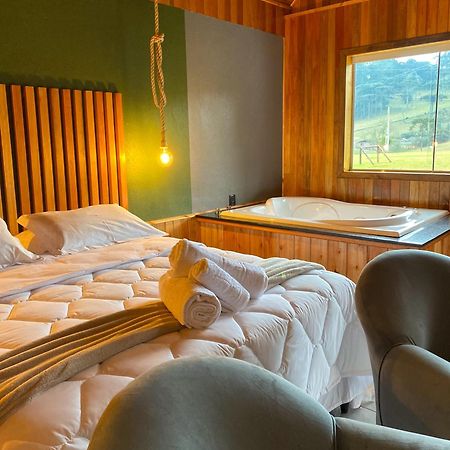 Pousada Rural Pavao - Suites E Chales ウルビシ エクステリア 写真