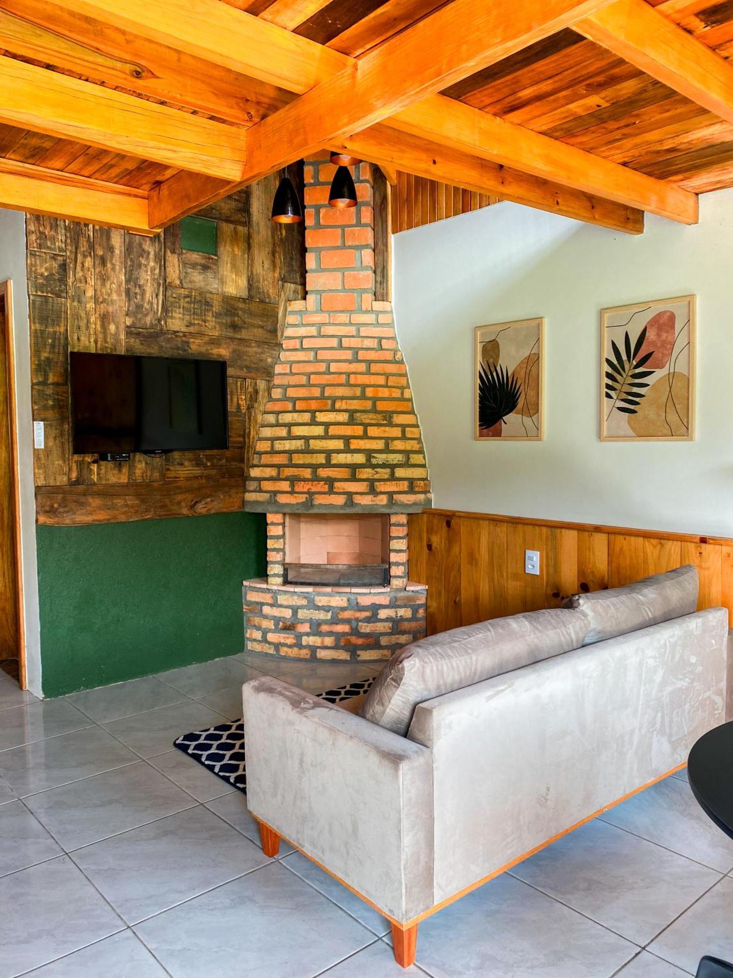 Pousada Rural Pavao - Suites E Chales ウルビシ エクステリア 写真